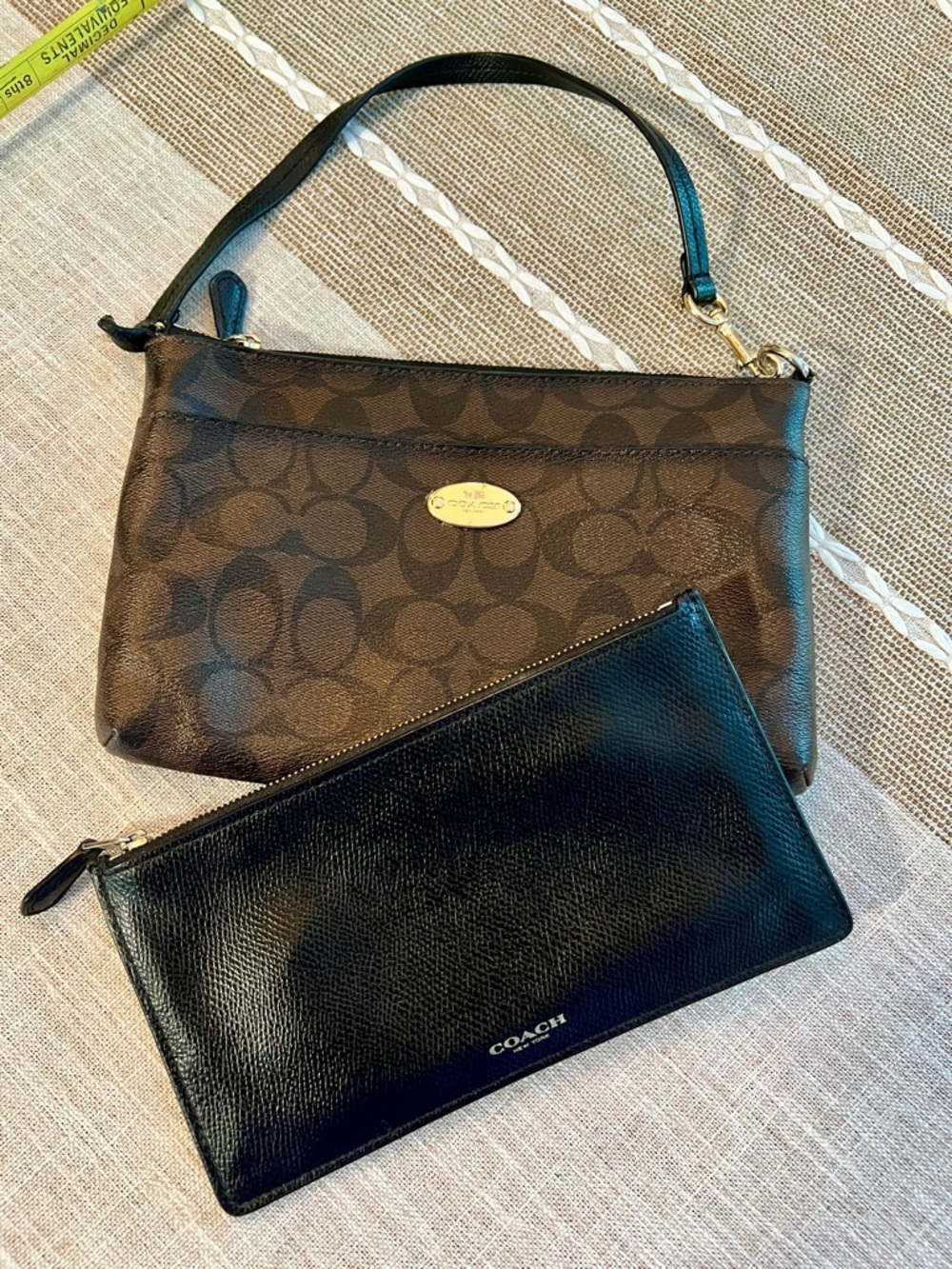 🤎Coach Brown/Black Signature Wristlet + Matching Leather Zip Pouch - Picture 3 of 11